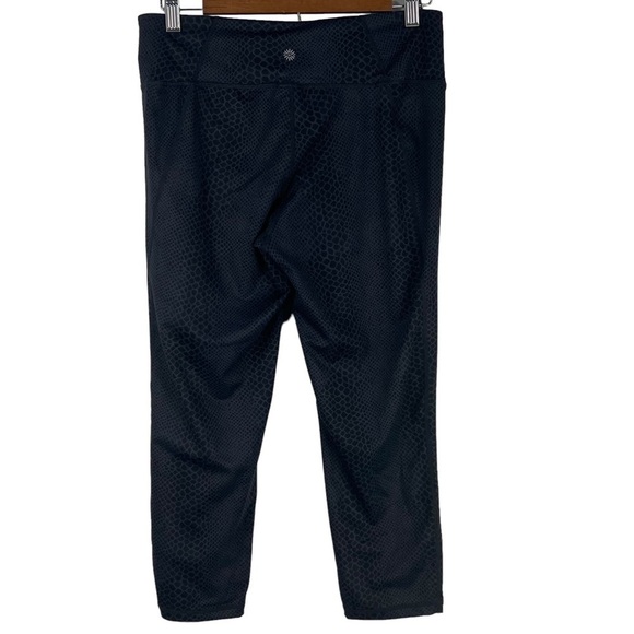 Tangerine WOMENS SNAKESKIN EMBOSSED CROPPED LEGGINGS‎ - Picture 4 of 10